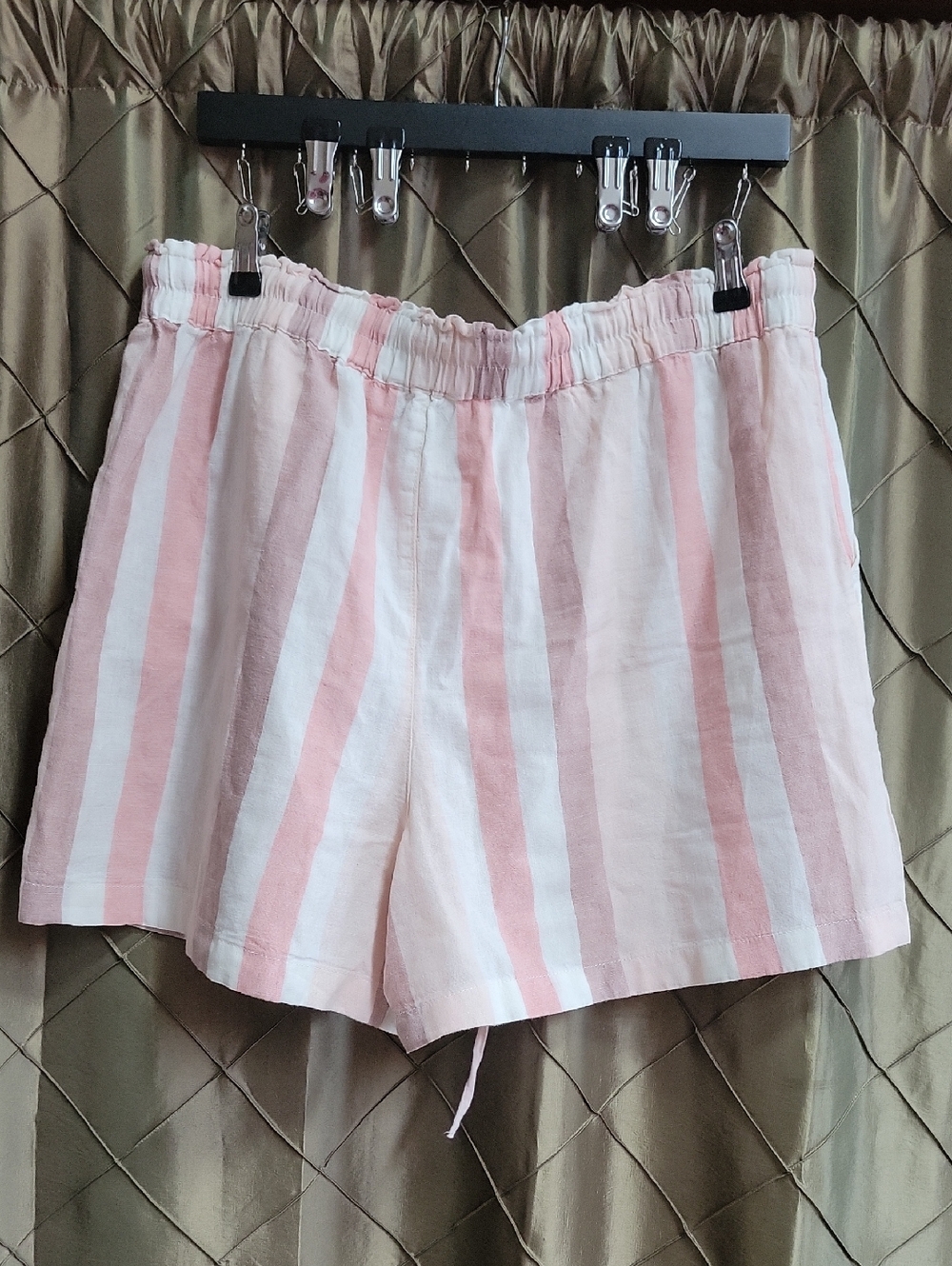 NWT- Beachlunchlounge 'Hadley' Linen/Cotton Blend Striped Shorts w/Pockets - Picture 3 of 5